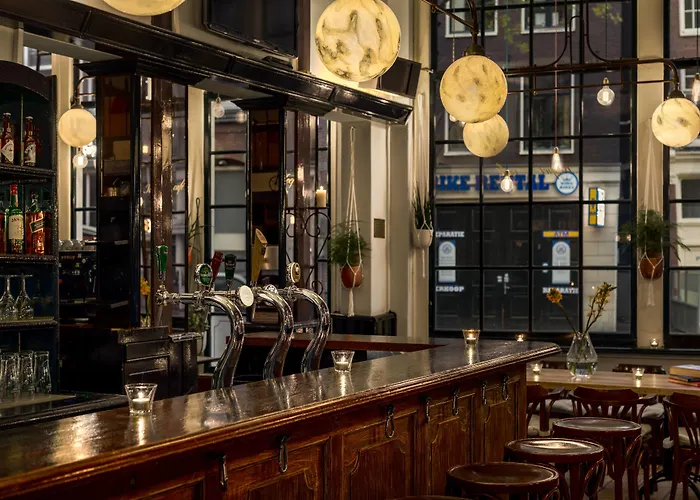 Renaissance Hotel 5*