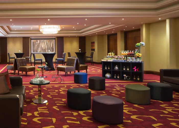 Hotel Renaissance 5*