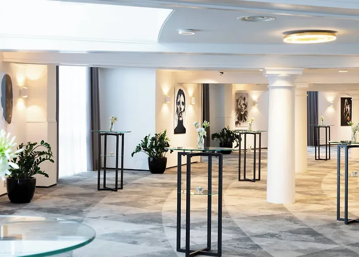 Hotel Renaissance 5*