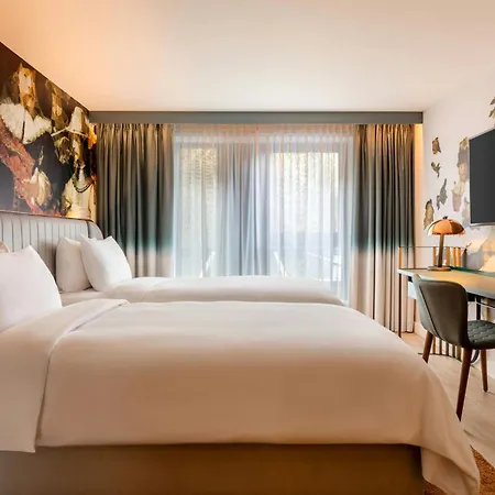 Renaissance 4* Amsterdam