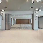 Renaissance 5*