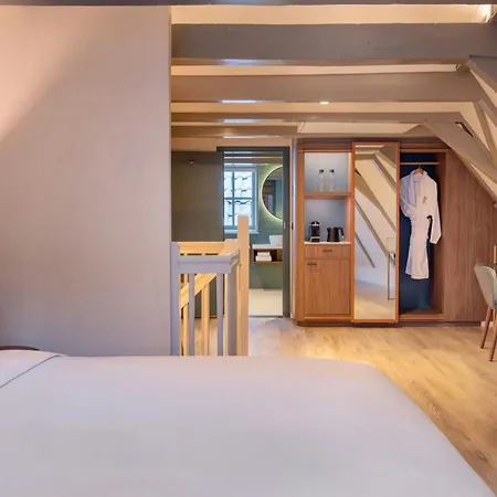 Hotel Renaissance 4*