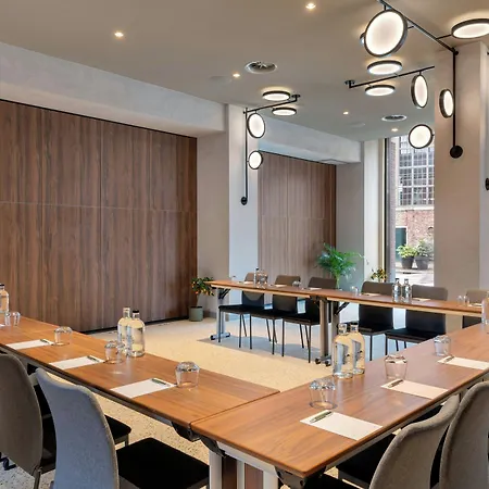 Renaissance 4* Amsterdam