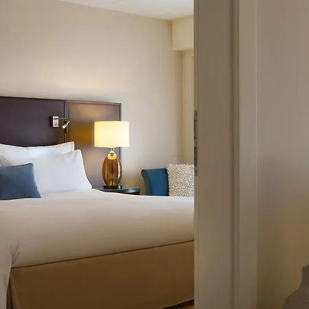 Renaissance Szálloda 5*