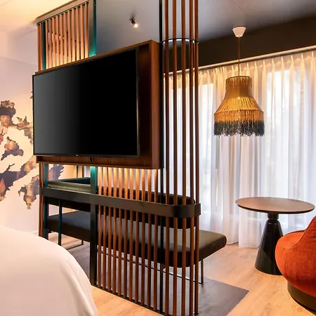 Szálloda Renaissance 5*
