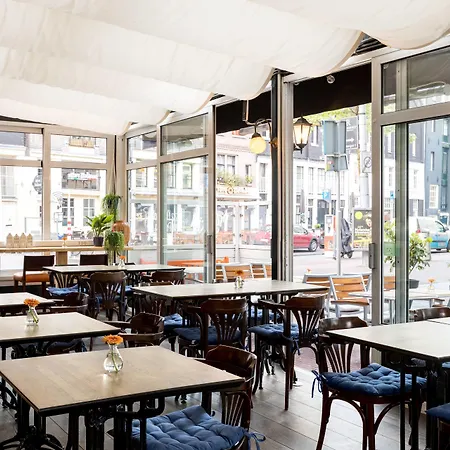 Ξενοδοχείο Renaissance 5*